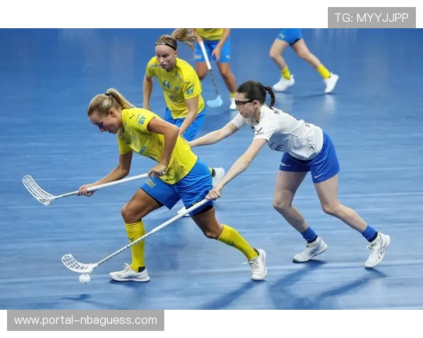 成都世运会软式曲棍球女子B组预赛：芬兰队36-0战胜加拿大队